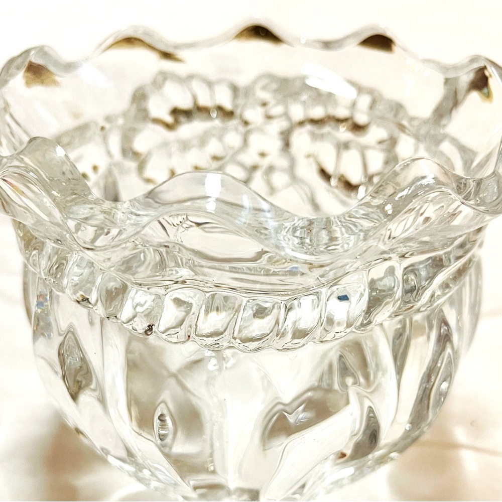 IMPERIAL CRYSTAL Fine 24%
Lead Bowl Flower Bouquet/ Heavy - Made in U.S.A.
